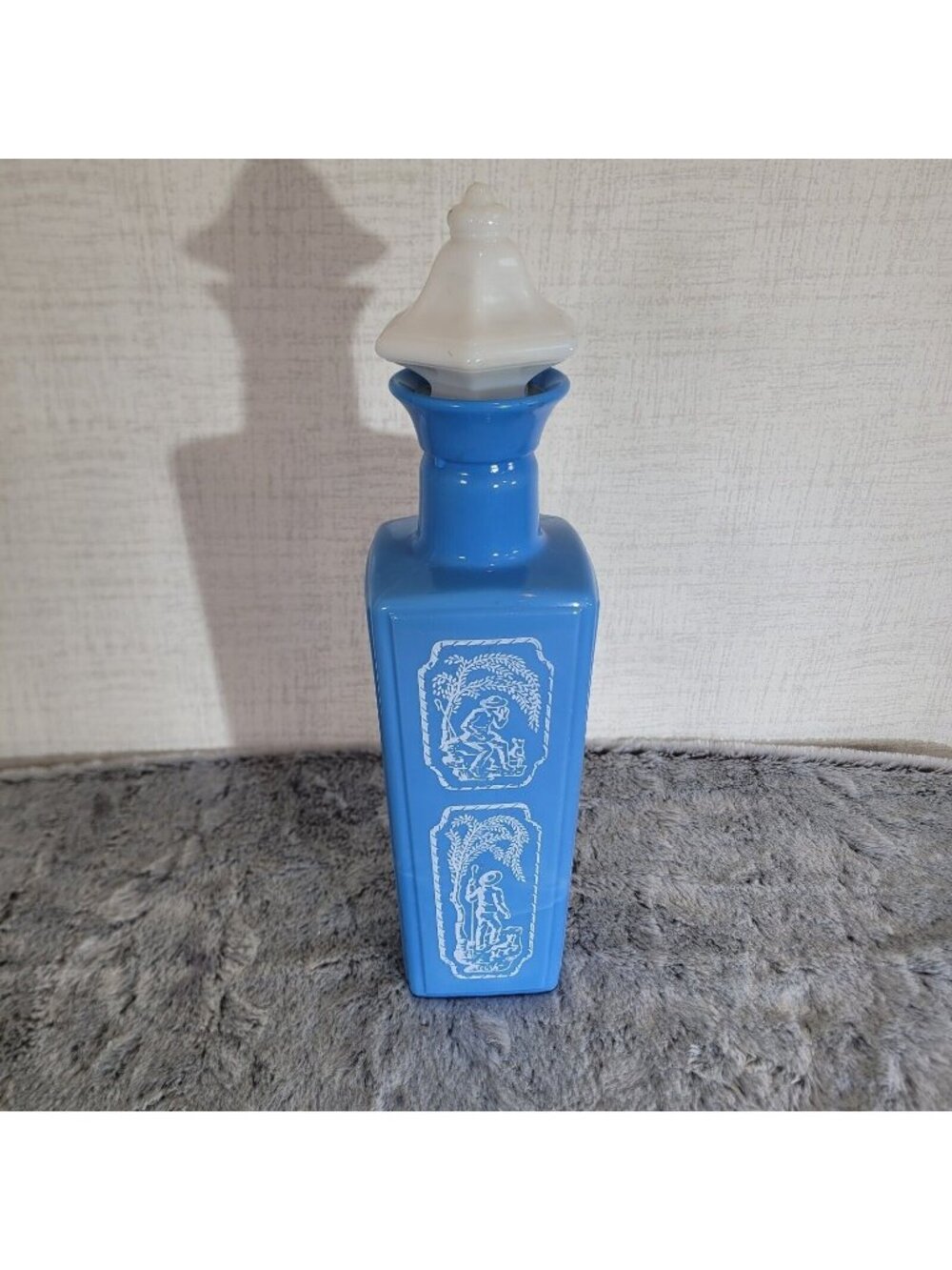 Vintage 1965 Jim Beam Beams Choice Blue Milk Glass Whiskey Decanter Relief EMPTY